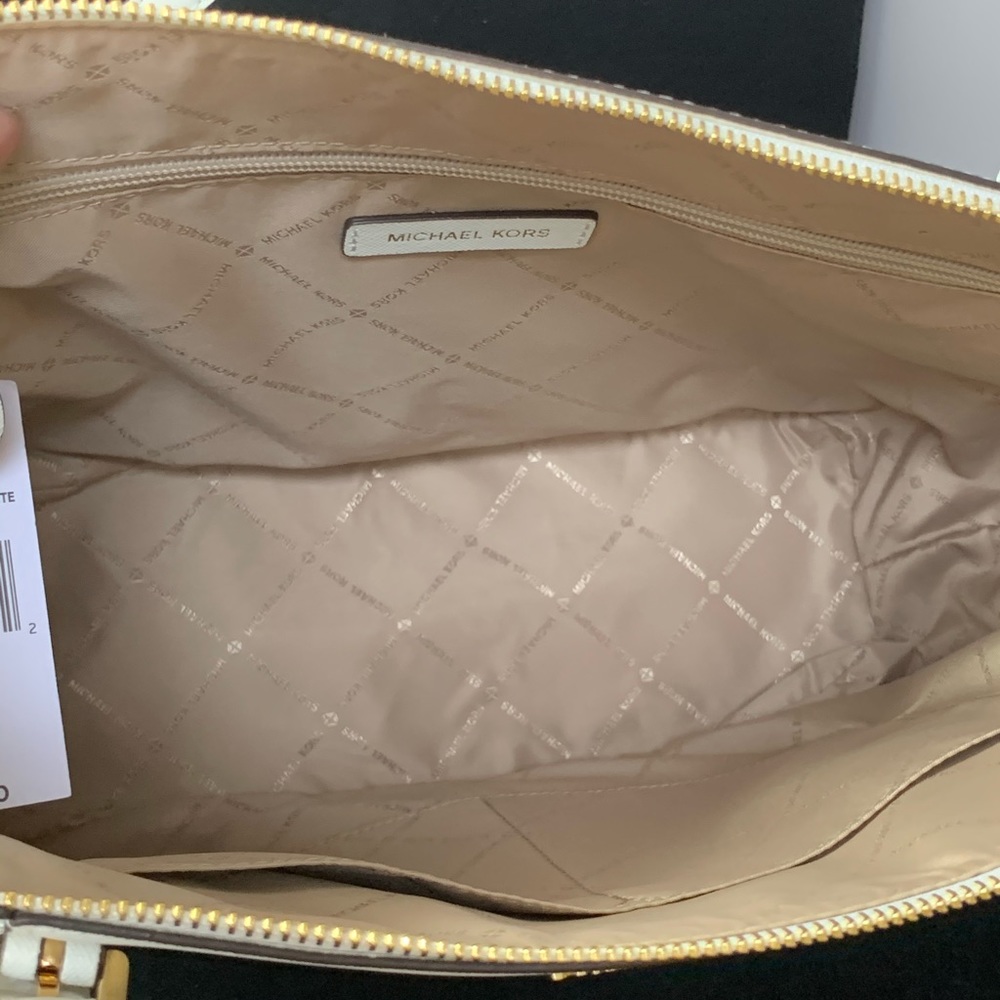 Michael Kors NEW Ciera Jet Set leather tote - Picture 7 of 9